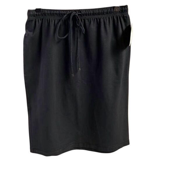 NWT DANSKIN Packables Women’s Drawstring Skirt Above Knee Size Medium Black - Picture 1 of 1